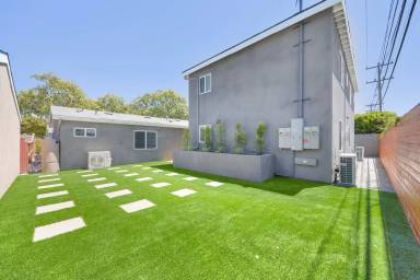 Main picture of 1607 Vuelta Grande Ave