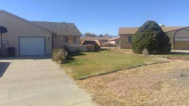 Main picture of 913 S Harmony Pl