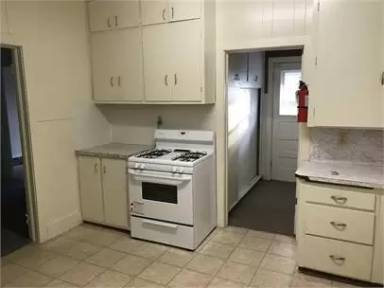 Main picture of 1017 W 19th St