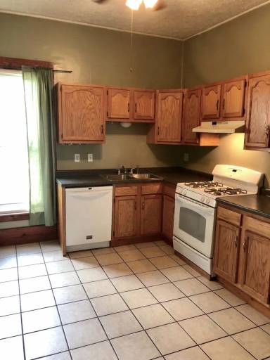 Main picture of 15 Hanna Pl