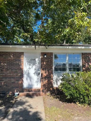 Main picture of 1224 Southwood Dr