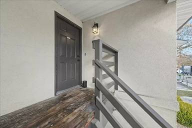 Main picture of 1089 S Leadville Ave