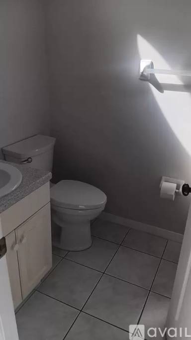 Main picture of 1055 Pinellas Bayway S