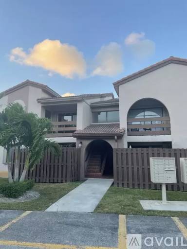 Main picture of 8999 SW 123rd Ct
