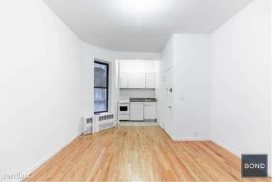 Main picture of 330 E 93rd St