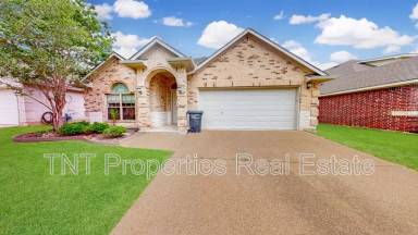 Main picture of 2224 Carlisle Ct