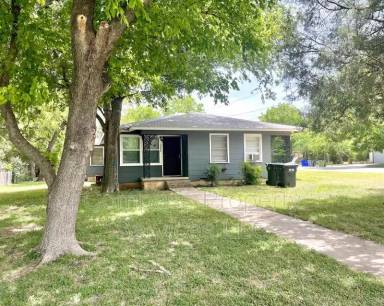 Main picture of 3812 Colcord Ave