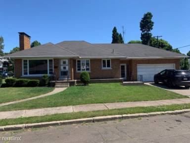 Main picture of 1897 E 2nd St