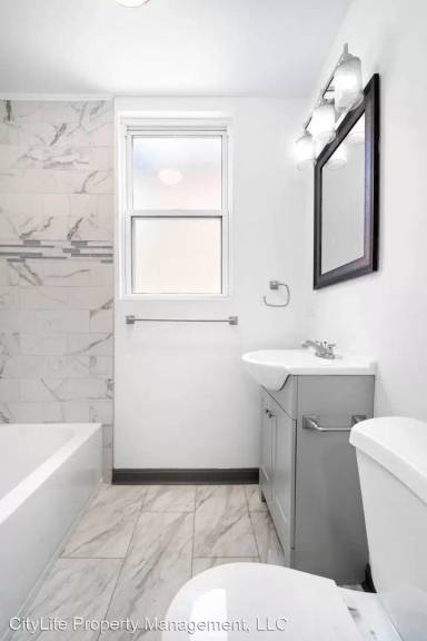 Main picture of 1 Blaine St