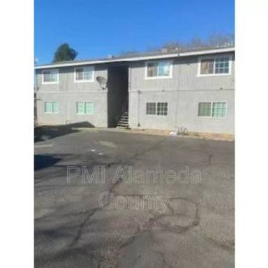 Main picture of 417 Sutter St