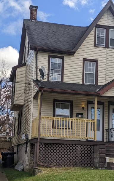 Main picture of 111 S 4th Ave
