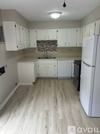 Main picture of 444 Eastley Ct