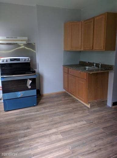 Main picture of 376 Liberty St