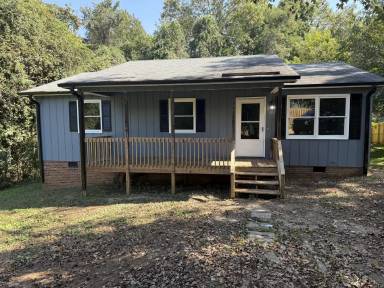 Main picture of 1507 Hampstead Dr