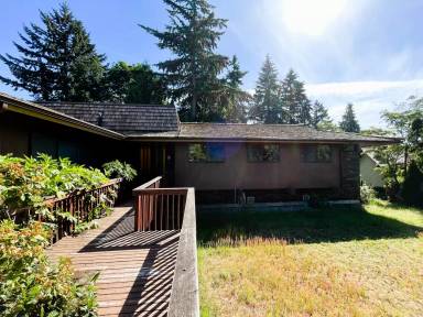 Main picture of 11105 SE 59th St
