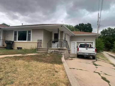 Main picture of 914 N Pine St
