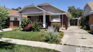 Main picture of 263 E Wilson Ave