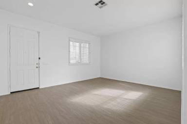 Main picture of 12209 Saxon Dr