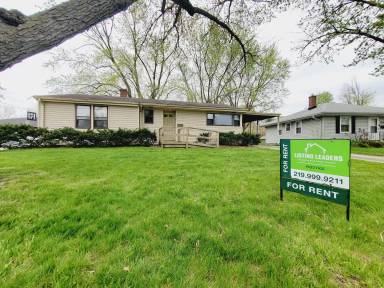 Main picture of 7535 Magoun Ave