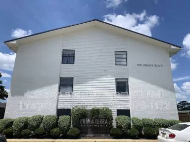 Main picture of 105 Meaux Blvd