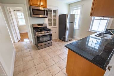Main picture of 50 Rindge Ave