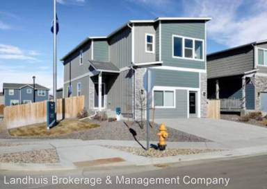 Main picture of 6222 Bobolink Ln