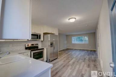 Main picture of 8409 Delridge Way SW