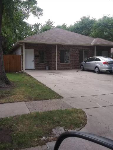 Main picture of 1547 N Burns St