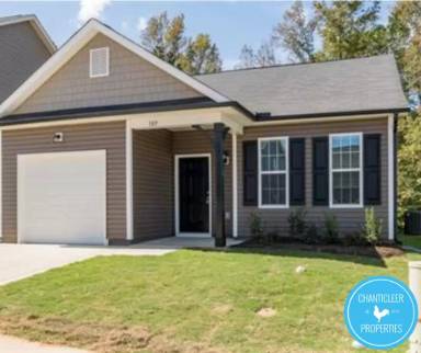 Main picture of 152 McDowell Pkwy