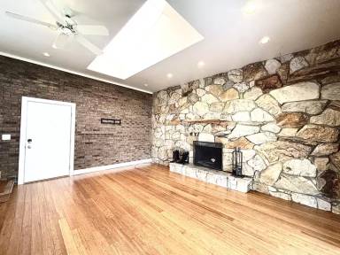 Main picture of 1189 E Ridgedale Ln