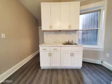 Main picture of 488 Kennedy Blvd Apartments