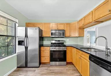 Main picture of 1002 Woodbridge Commons Way