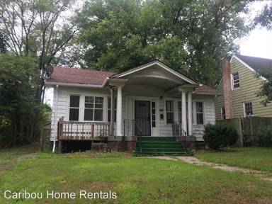 Main picture of 4440 Pennsylvania St