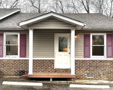 Main picture of 121 Caz Ln