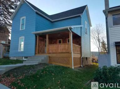 Main picture of 18 Thorn St