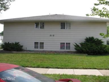 Main picture of 212 N State St