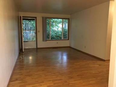 Main picture of 231 N 10th St