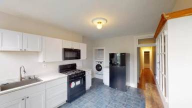 Main picture of 3034 Guilford Ave