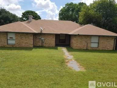 Main picture of 7404 Davis Blvd