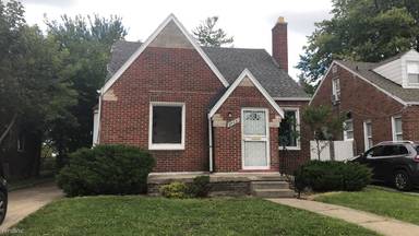Main picture of 10335 Roxbury St