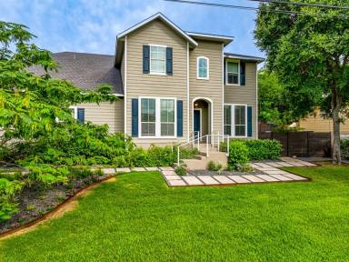 Main picture of 2600 San Juan Dr