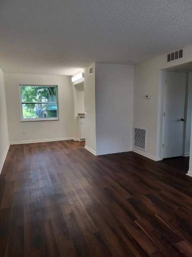 Main picture of 4331 Glenwood Ave