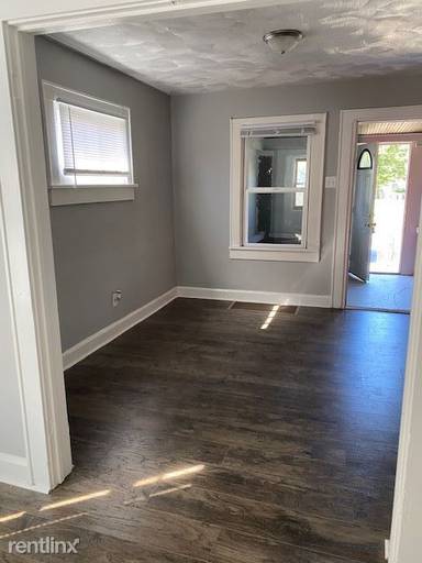 Main picture of 1421 Shepard St