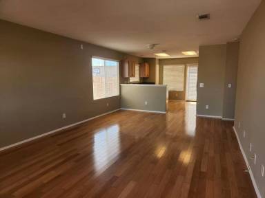 Main picture of 5926 Regino Ave