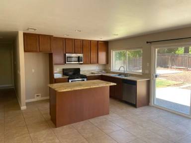 Main picture of 8951 Park Trail Dr