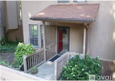 Main picture of 1101 Pine Tree Dr