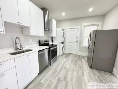 Main picture of 57 Burrell St