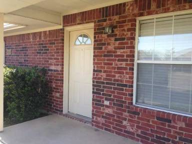 Main picture of 1010 Turkey Creek Ct