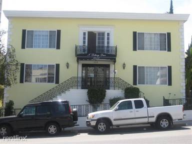 Main picture of 1015 N Doheny Dr