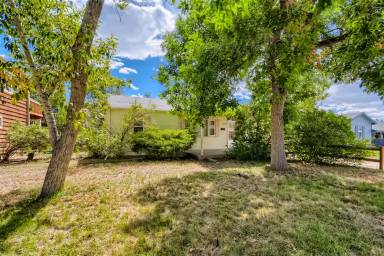 Main picture of 2160 W Fair Ave